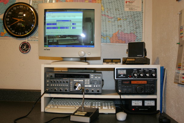 KA5CVH Shack